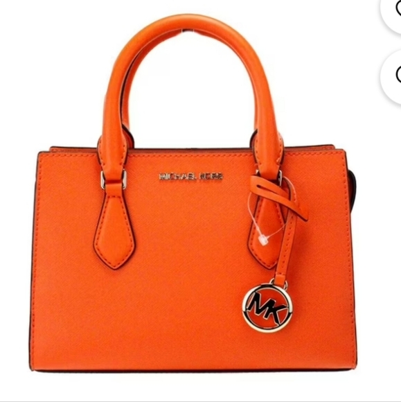 Michael Kors Handbags - Michael Kors Sheila Small Satchel